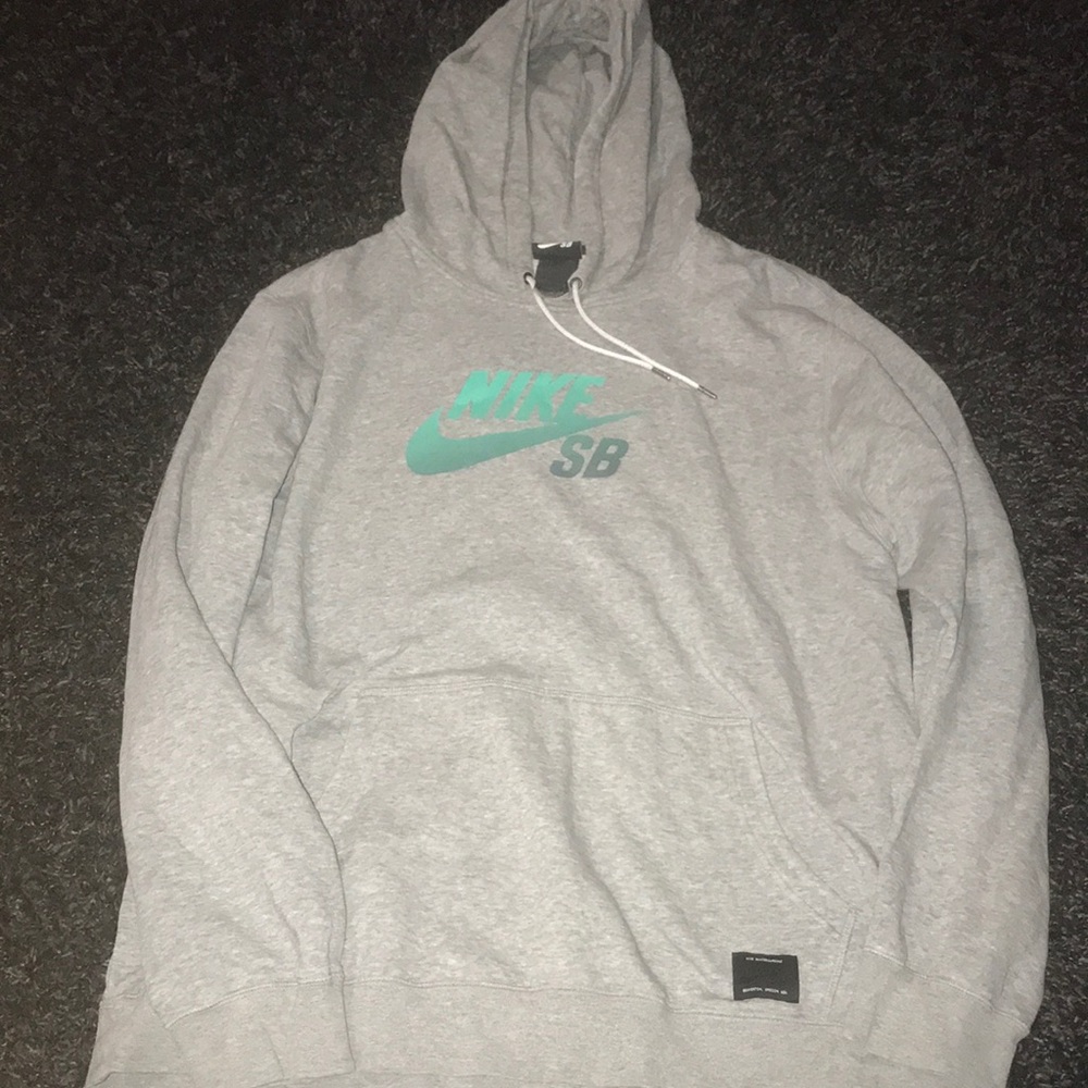 Men’s Nike hoodie